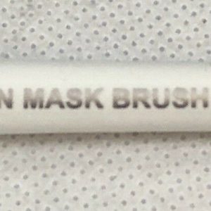 Belini White Fan Masking Brush Facial Treatment